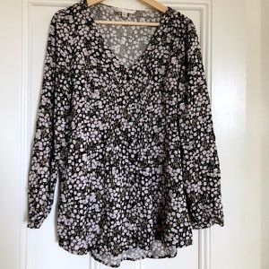 Lauren Conrad Floral Flowy Top Black and White